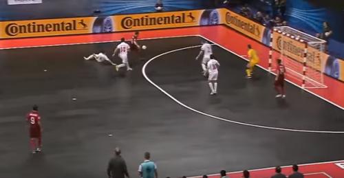 Portuqaliyalı futzalçıdan möhtəşəm qol (VİDEO)