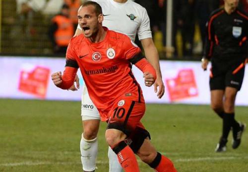 “Qalatasaray” qalib gəldi, “Beşiktaş” uduzdu