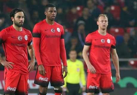 “Qalatasaray” autsayderə uduzdu