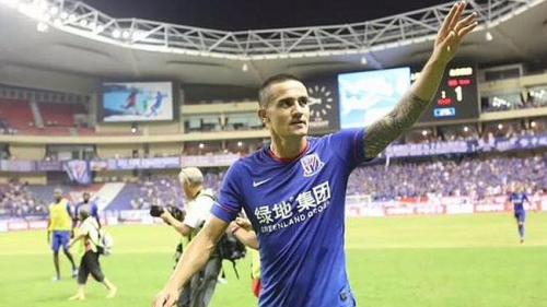 Ulduz futbolçu qovuldu