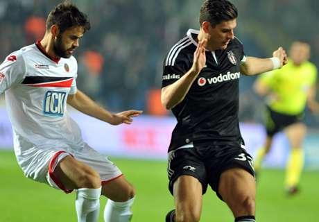 Türkiyə superliqası: "Beşiktaş" liderliyə yüksəldi