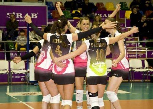 "Azəryol" yarımfinalda