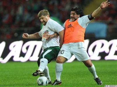 Ramzan Kadirovun komandası dünya futbol ulduzlarını məğlub etdi