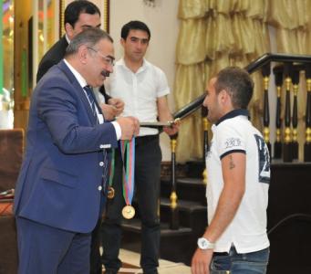 "Abşeron" qızıl medallarını aldı