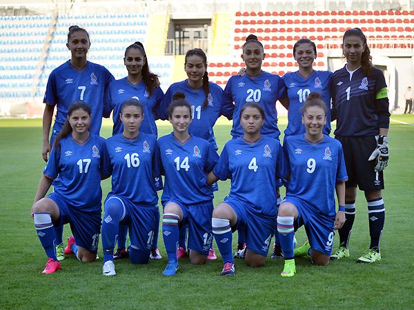 Millimizə 18 futbolçu çağırıldı