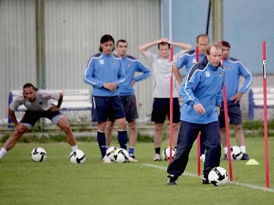 Berti Foqts: “Bəzi futbolçular daha çox məşq etməlidir” 