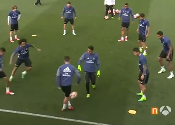 Ronaldodan əla fənd – Video