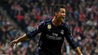 Ronaldonun qolu ən yaxşı seçildi - Video