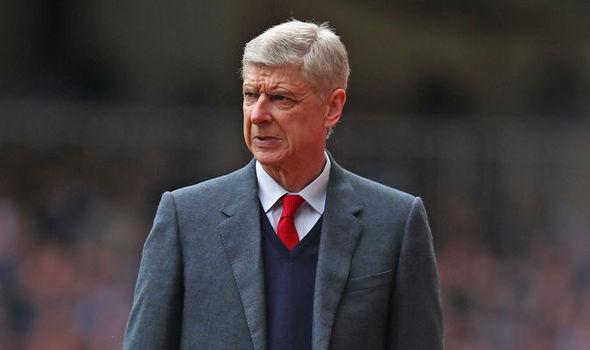 “Arsenal” Vengerin maaşını artırdı