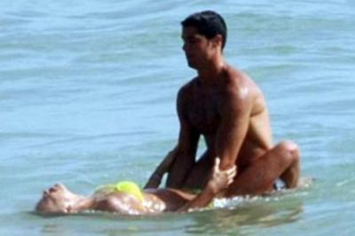 Ronaldo yenə sevgilisi ilə yaxalandı (FOTOLAR)
