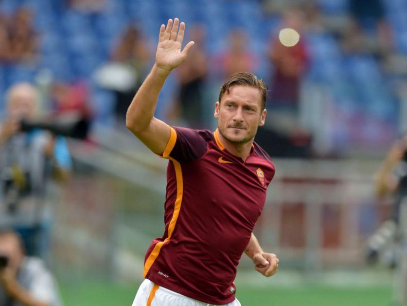 Totti “Roma”dakı yeni işini açıqladı