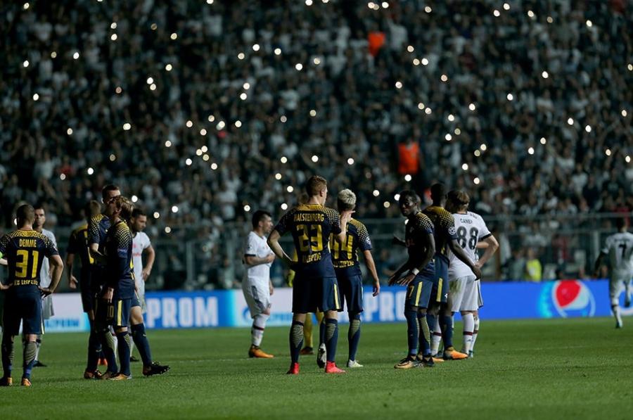 UEFA "Beşiktaş"ı cərimələdi