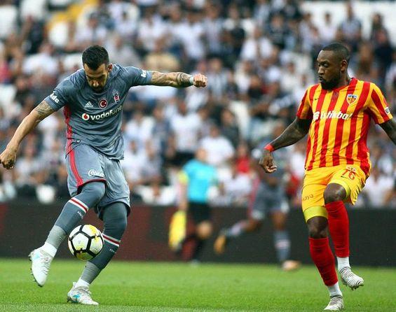 "Beşiktaş" xal itirdi, "Qalatasaray" liderliyini qorudu