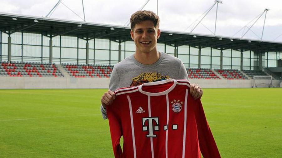 “Bavariya” 16 yaşlı futbolçu aldı