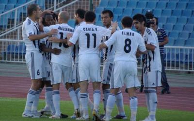 "Neftçi" əvəzedici komandasına futbol dərsi keçdi