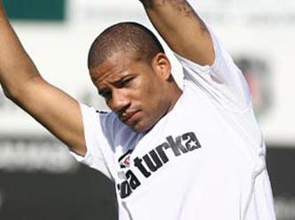 “Beşiktaş”da Bebe şoku