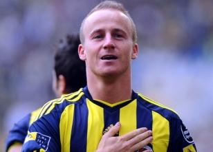 "Fənərbaxça"nın futbolçusu içkili yaxalandığı üçün yığmadan kənarlaşdırıldı
