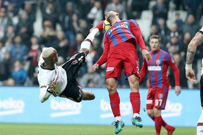 “Beşiktaş” 3 xalı 5 qolla qazandı
