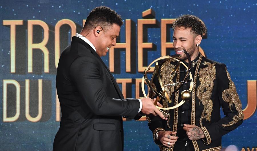 Neymar mövsümün ən yaxşı futbolçusu seçildi