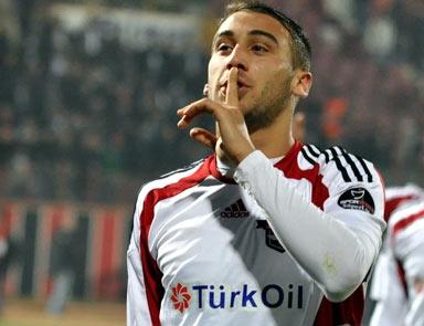 Cenk Tosun: "Azərbaycan millisi bizi rahatlatdı"