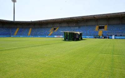 AFFA-nın stadionunun yeni ot örtüyü - Şəkillər
