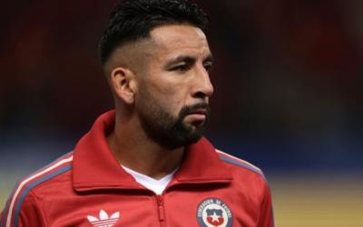 "Fənərbaxça"nın sabiq futbolçusu karyerasını başa vurdu