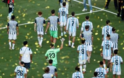 Messidən sonra Argentina millisi ilk oyunlarına hazırlaşır