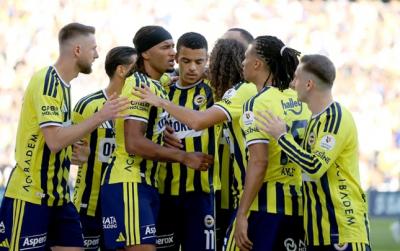 "Fənərbaçxa" 8 qolla qalib gəldi, "Beşiktaş" uduzdu