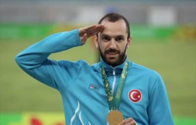"Bolt məni görən kimi salam verir" – Ramil Quliyev