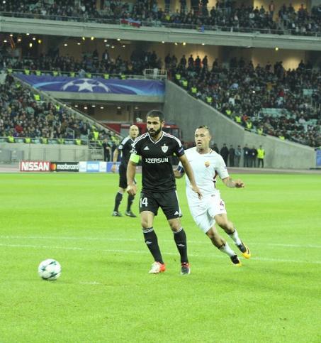 "Qarabağ" - "Roma": meydanın içi və çölü - Şəkillər
