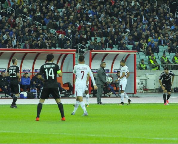 "Qarabağ" - "Roma": meydanın içi və çölü - Şəkillər