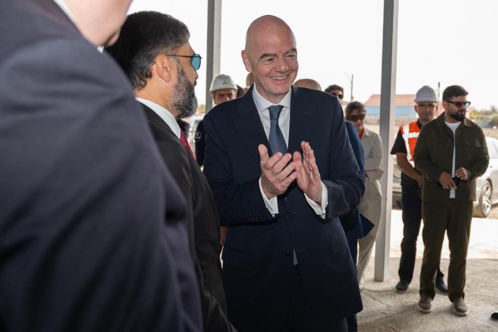 İnfantino Hövsandakı mini-stadionların inşası ilə tanış oldu - Şəkillər