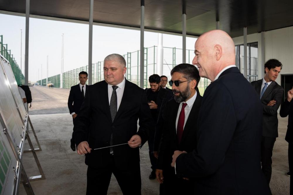 İnfantino Hövsandakı mini-stadionların inşası ilə tanış oldu - Şəkillər