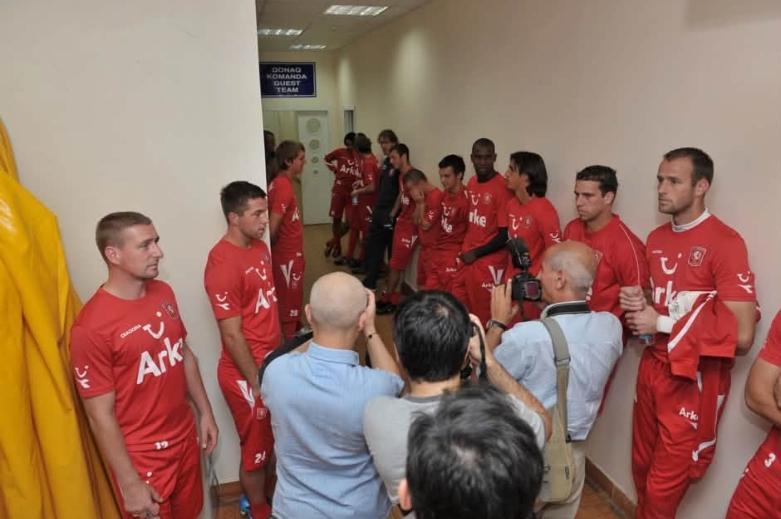 “Tvente” Qarabağ”la 17 il əvvəlki Bakı oyununu xatırladı - Şəkillər