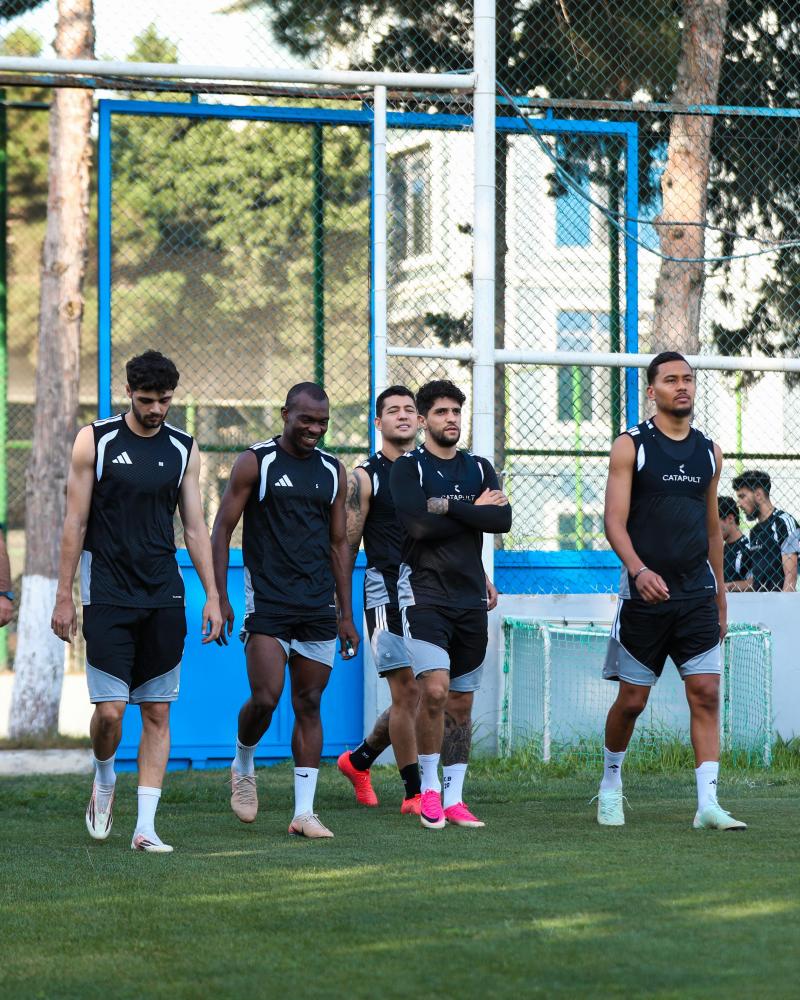"Qarabağ" cavab matçına hazırlaşır - Şəkillər